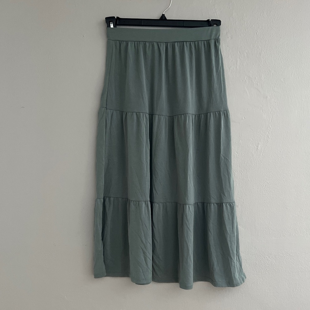Crosby sage green skirt size xsmall